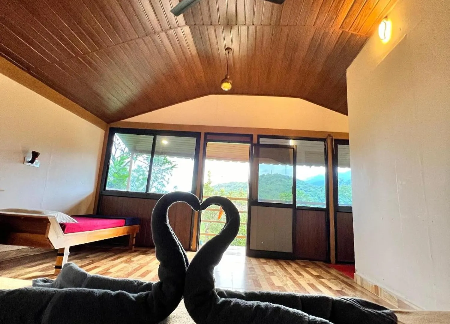 Misty Cloud Resort Vythiri
